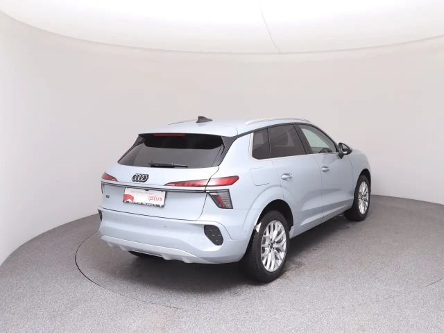 Audi Q3 TFSI intense 110 kW