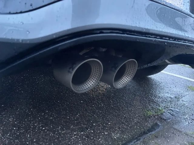 Volkswagen T-Roc "R" VOLL Akrapovic Leder Pano AHK NP69K