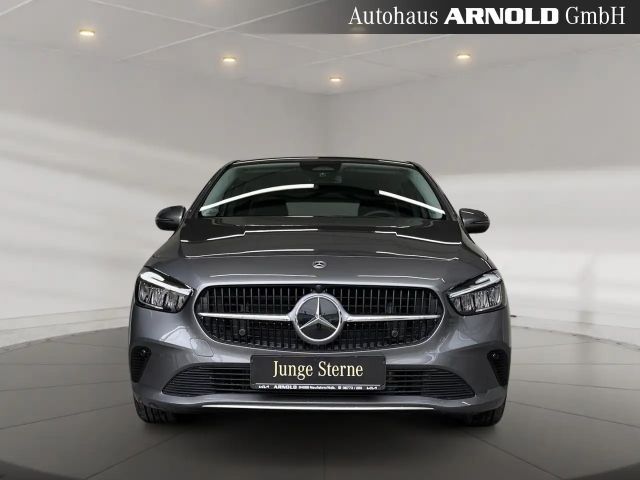 Mercedes-Benz B 220 4MATIC Progressive Sedan