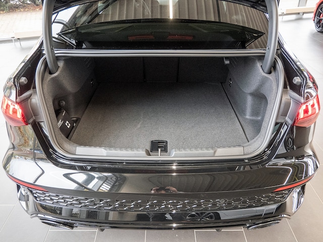 Audi RS3 Quattro S-Tronic Sedan