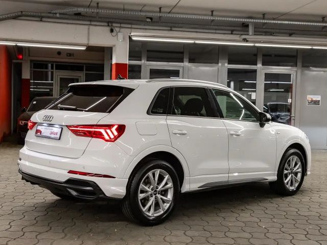 Audi Q3 35 TFSI S-Line