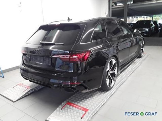 Audi RS4 Avant Quattro