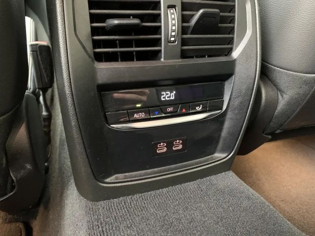 BMW 330 330i M-Sport Sedan xDrive