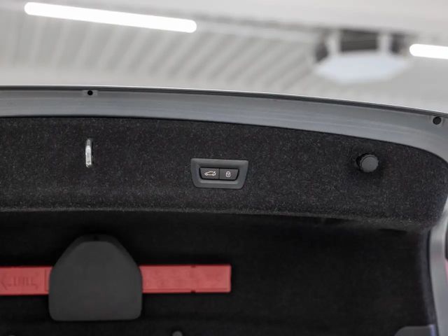 BMW 330 330i M-Sport Sedan xDrive