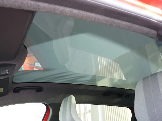 Renault Scenic E-Tech Iconic