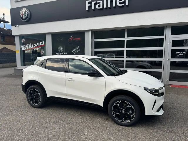 Alfa Romeo Junior Ibrida