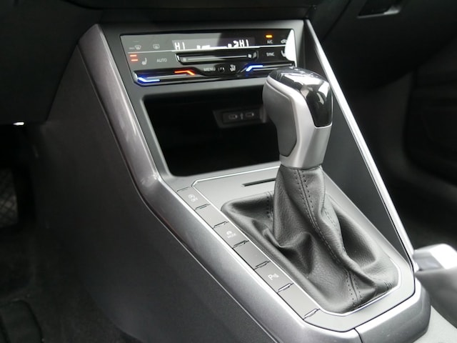 Volkswagen Polo 1.0 TSI DSG Style