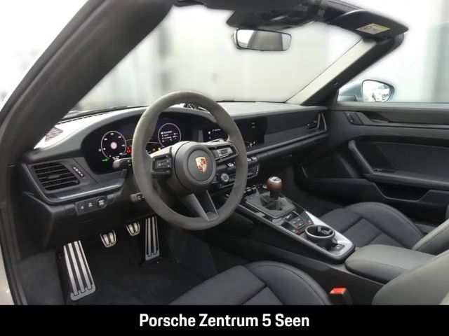 Porsche 992 Cabrio Carrera Turbo