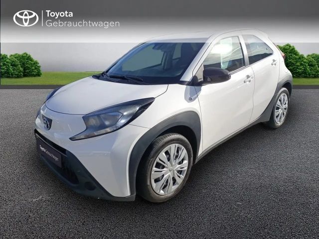 Toyota Aygo X Comfort Hatchback Play X-play