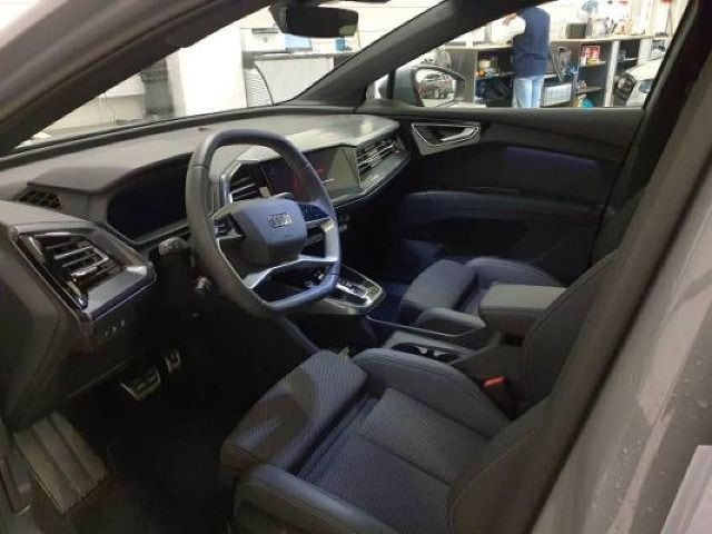 Audi Q4 e-tron SUV 45 e-tron Audi Q4 e-tron