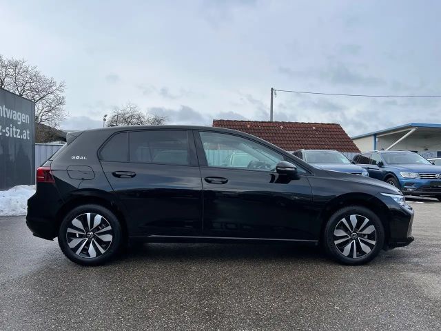 Volkswagen Golf ACT Plus