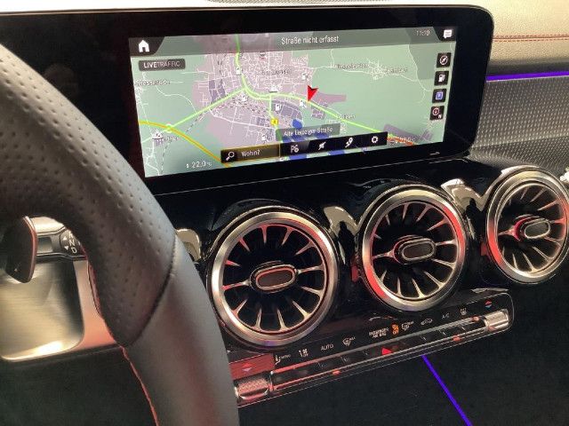 Mercedes-Benz EQB 300 4MATIC