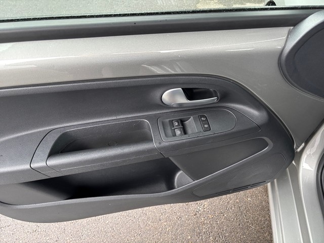 Volkswagen up! Move Move up!