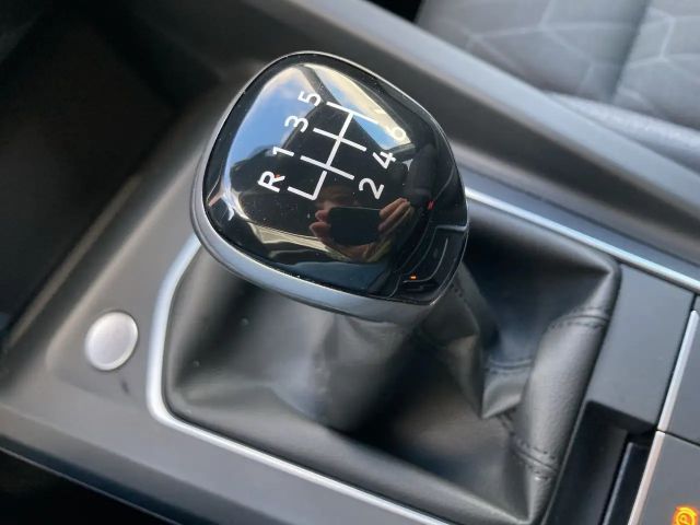 Volkswagen Golf 1.5 TSI Variant