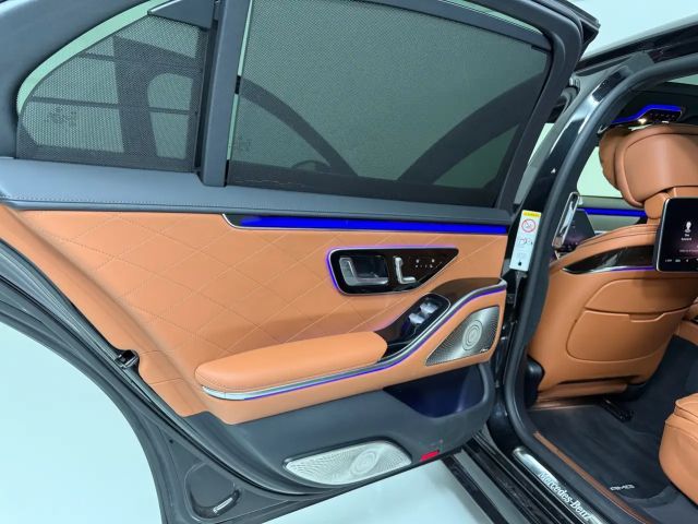 Mercedes-Benz S 500 AMG Line Sedan
