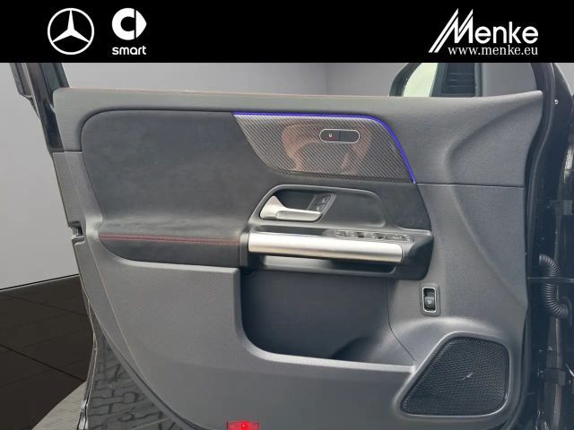 Mercedes-Benz GLA 200 AMG Line