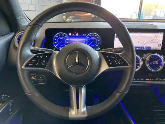 Mercedes-Benz EQB 300 4MATIC Progressive