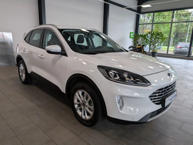 Ford Kuga AWD Hybrid Titanium