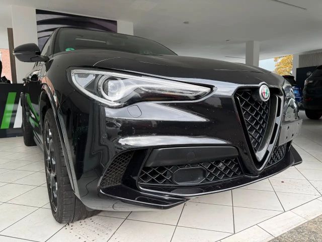Alfa Romeo Stelvio Q4 Quadrifoglio Turbo