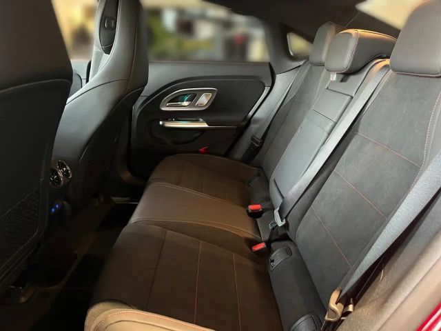 Mercedes-Benz CLA 250 AMG Line Coupé