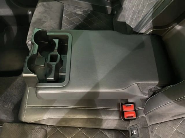 Skoda Superb 2.0 TDI Combi Sportline