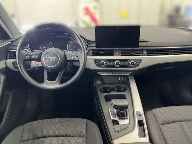 Audi A4 40 TFSI Avant S-Tronic