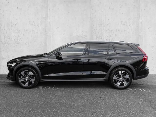 Volvo V60 Cross Country AWD Plus