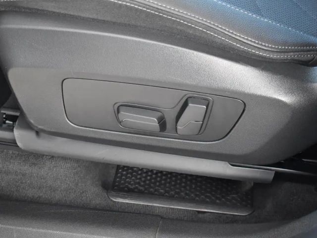 BMW X1 xDrive23i Aut. xLine Abstand Navi AHK Keyless