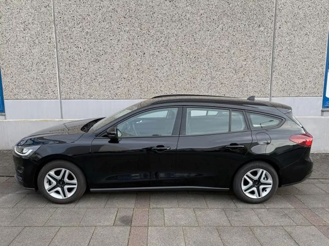 Ford Focus Cool & Connect Wagon