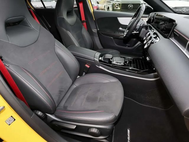 Mercedes-Benz A 35 AMG 4MATIC AMG Line