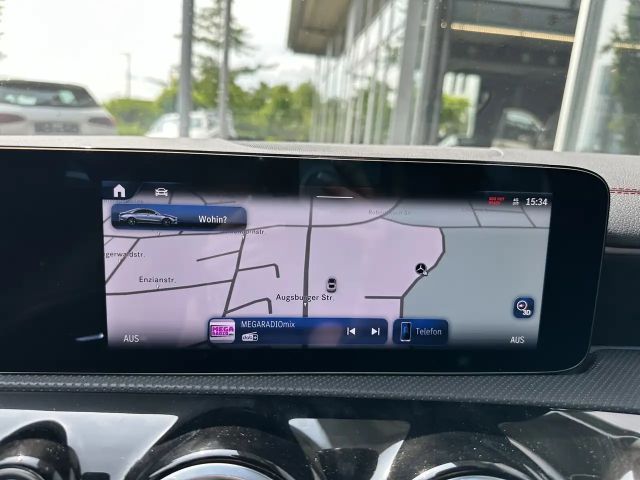 Mercedes-Benz CLA 200 AMG Line Coupé