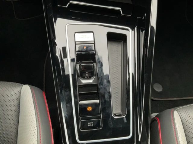 Volkswagen Golf 2.0 TSI Golf VIII