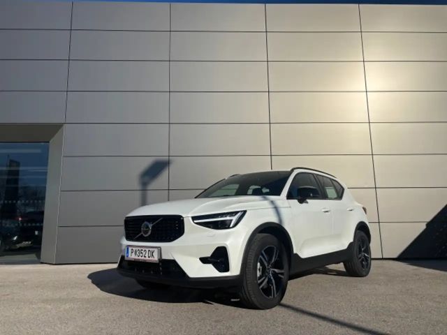 Volvo XC40 Dark Plus