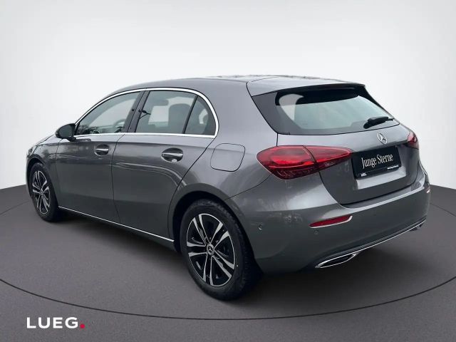 Mercedes-Benz A 200 Hatchback Progressive