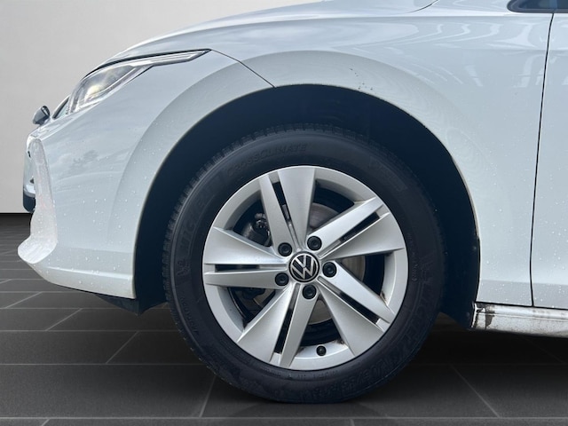 Volkswagen Golf 1.5 eTSI DSG Life Variant