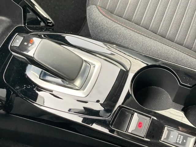 Peugeot E-208 e- 136 (e-) Verkehrszeichenerkennung