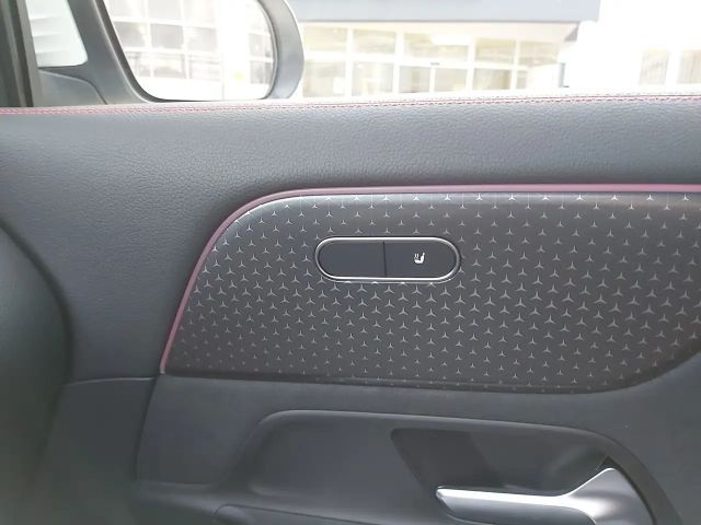 Mercedes-Benz EQA 300 4MATIC AMG Line