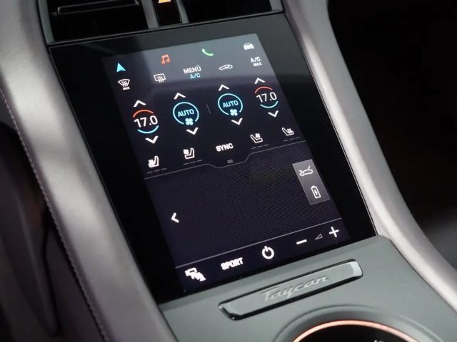 Porsche Taycan 4 Cross Turismo