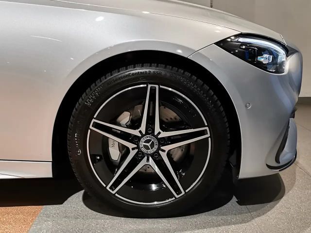 Mercedes-Benz C 300 4MATIC AMG Line