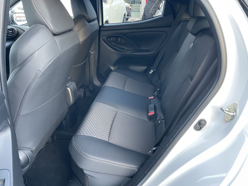 Toyota Yaris 5-deurs Plus Style