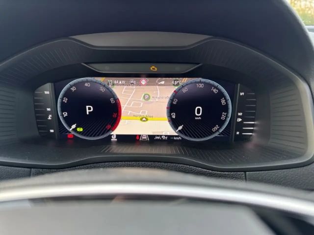 Skoda Karoq Selection Tour