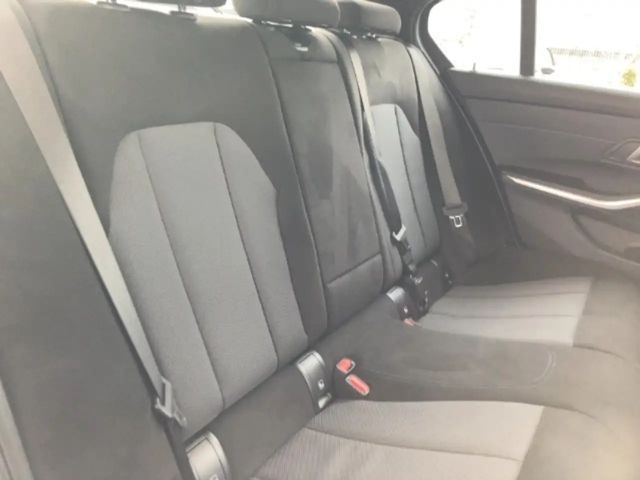 BMW 320 M-Sport Sedan