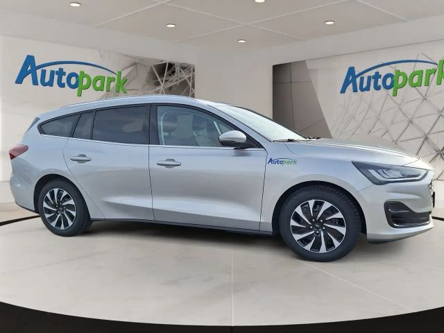 Ford Focus Titanium Wagon