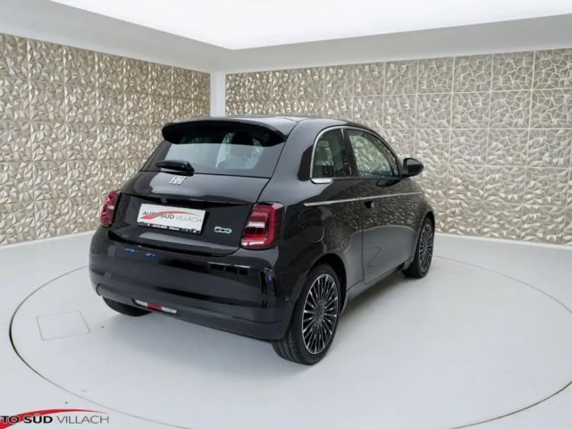 Fiat 500e La Prima