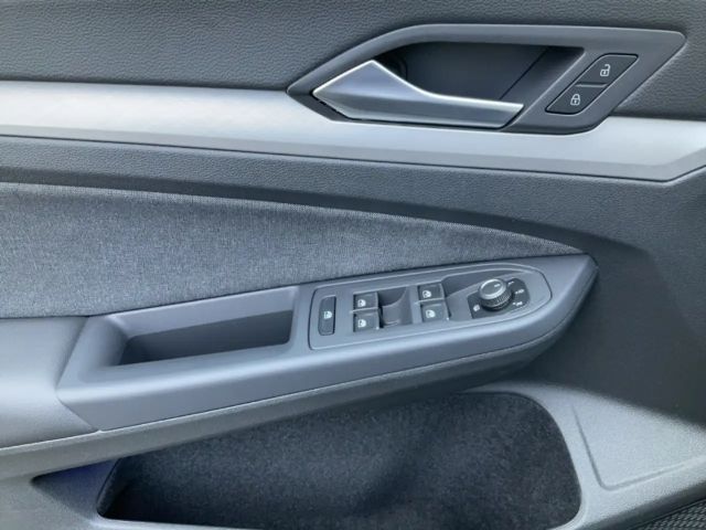 Volkswagen Golf 1.5 TSI Golf VIII