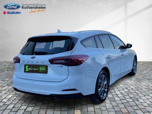 Ford Focus Titanium Wagon