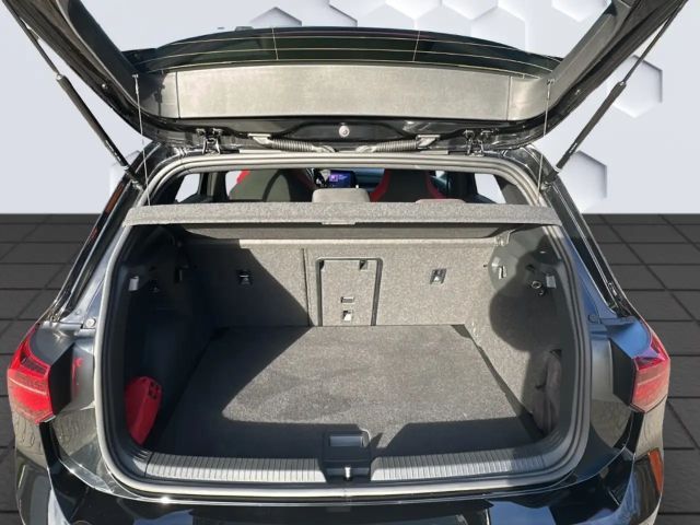 Volkswagen Golf 2.0 TSI Golf VIII