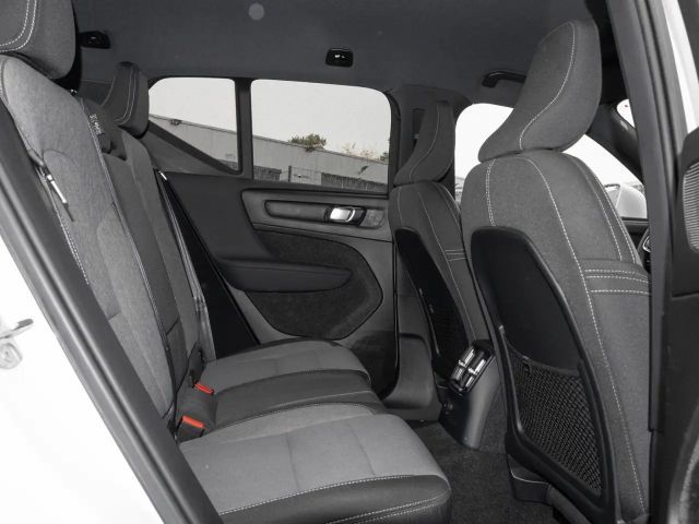 Volvo XC40 Core Recharge