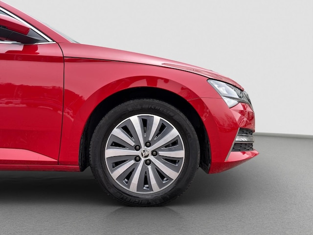 Skoda Superb Combi iV