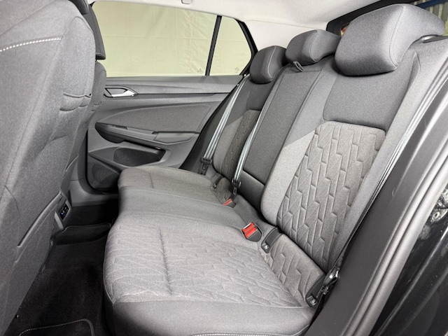 Volkswagen Golf 1.5 eTSI DSG Life